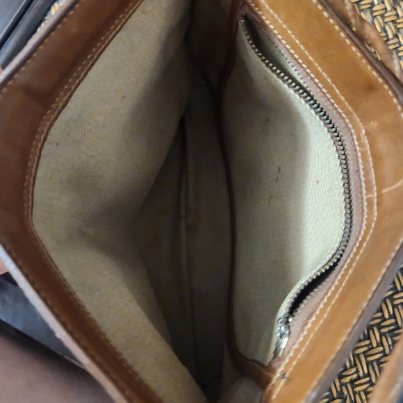 Ghurka Vintage Brown and Tan Crossbody Bag No. 40 The Escort - Picture 3 of 4